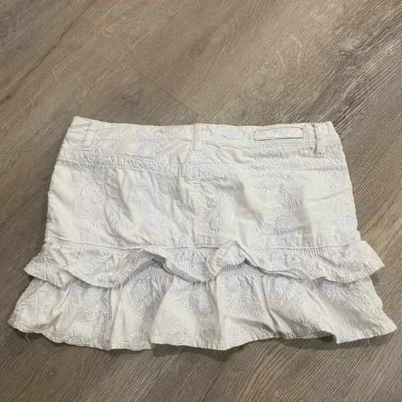White Ruffled Mini Skirt - Picture 2 of 3